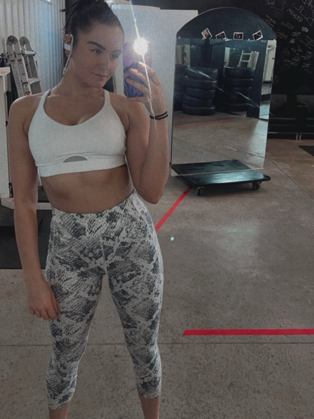 Victoria’s Secret Pink Snake Print Active Leggings